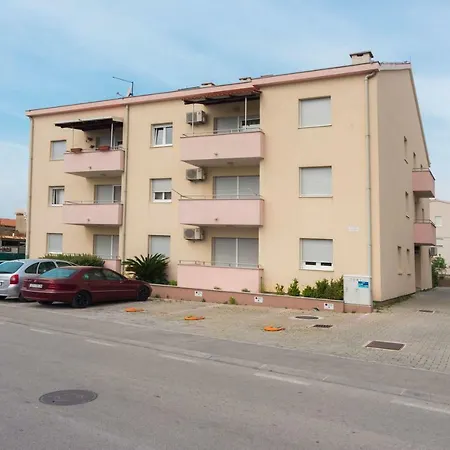 Apartman Ostrog * Kaštela